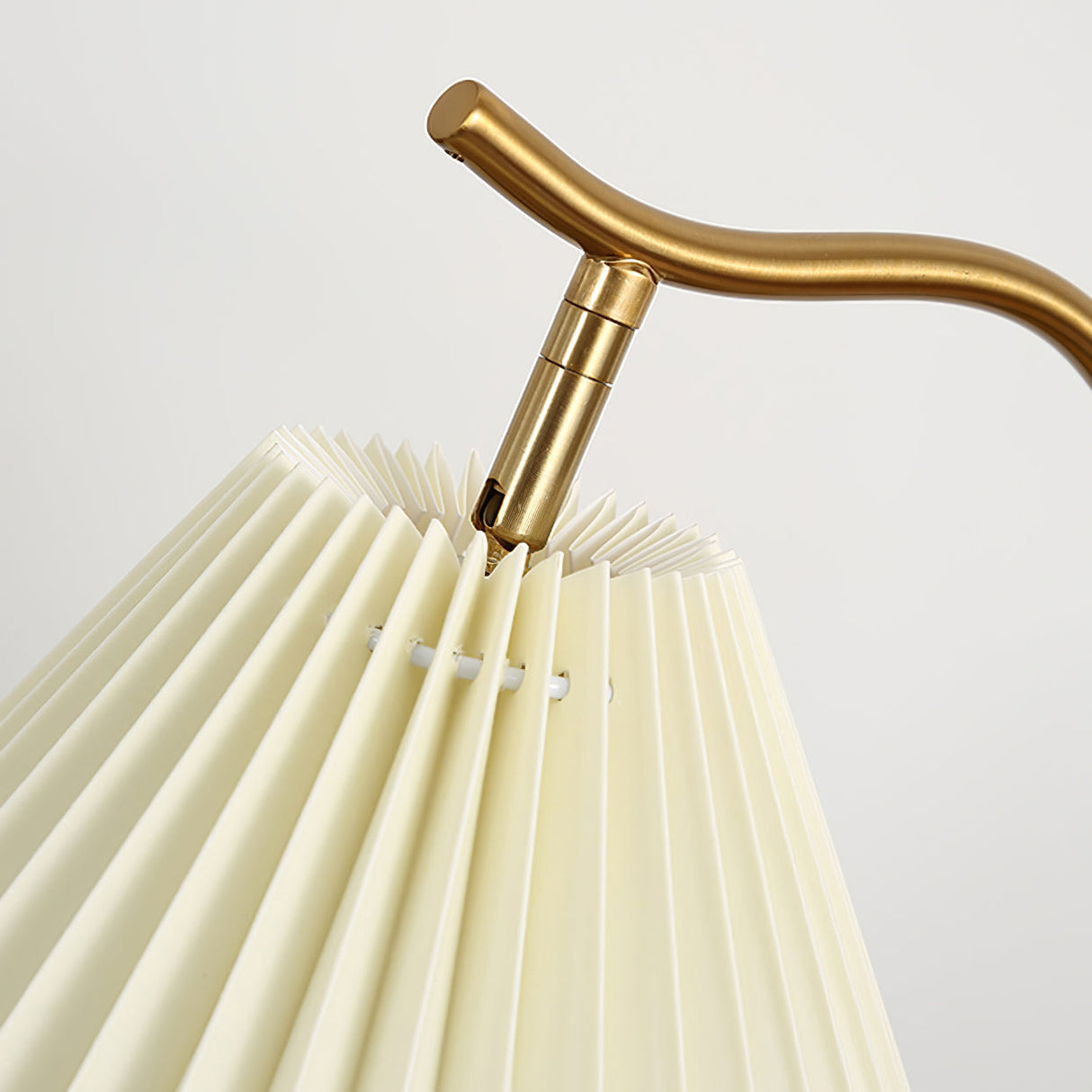 Gold Gooseneck Table Lamp