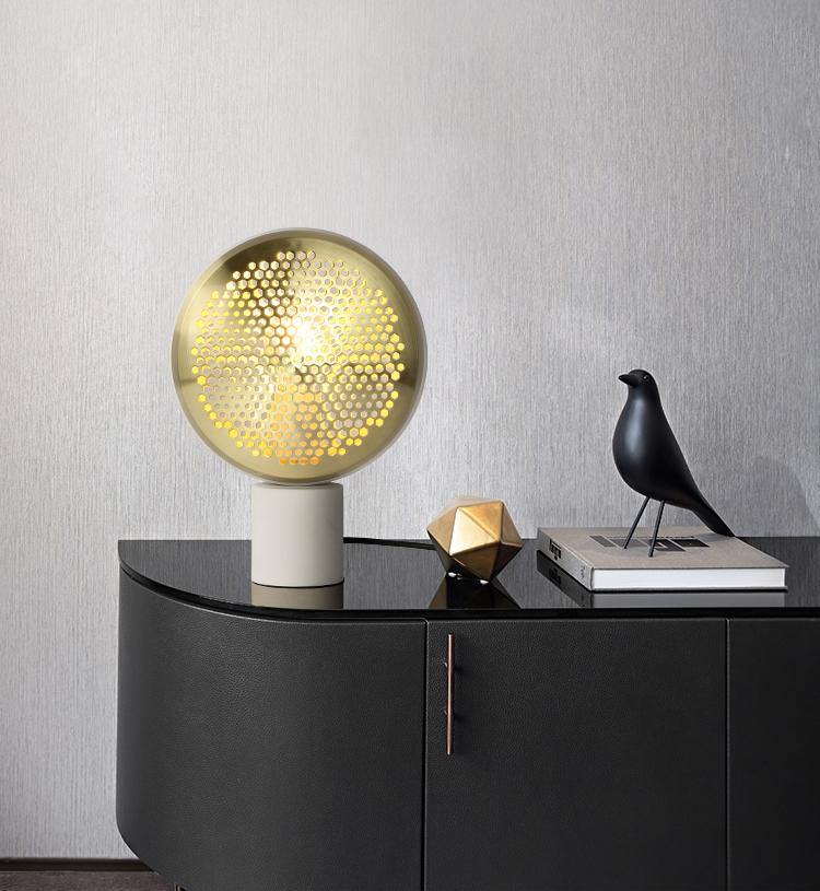 Gringo Table Lamp