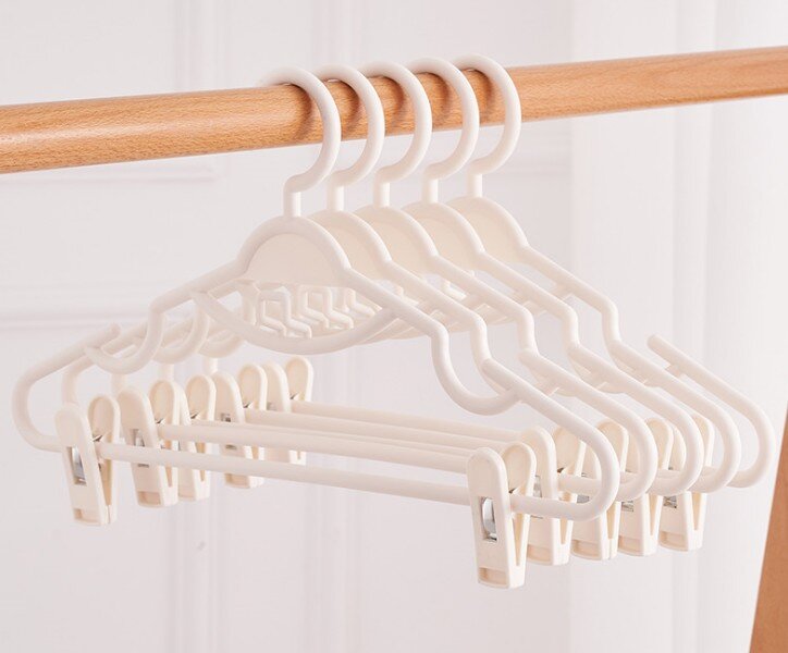 Preppy Anti-Slip Clothes Hanger