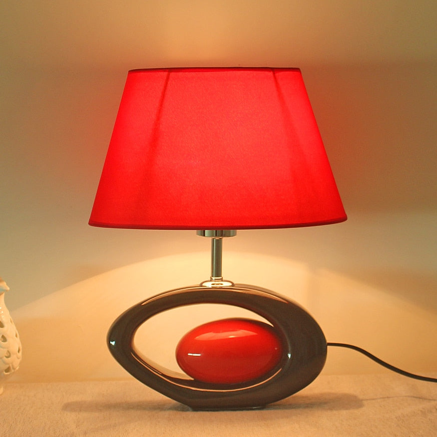 Y2K Modern Ceramic Skirt Table Lamp