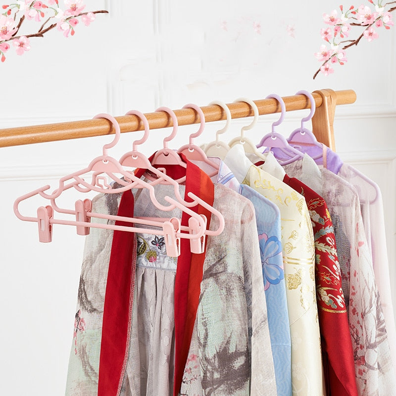Preppy Anti-Slip Clothes Hanger
