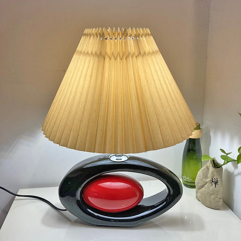 Y2K Modern Ceramic Skirt Table Lamp