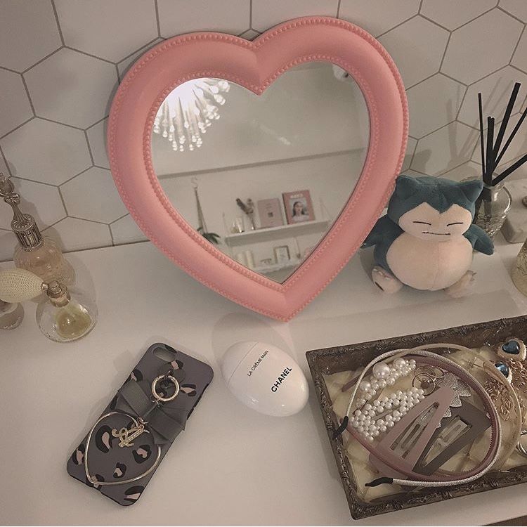 Preppy Heart Cosmetic Mirror