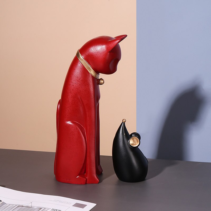 Cat-Mouse Statue
