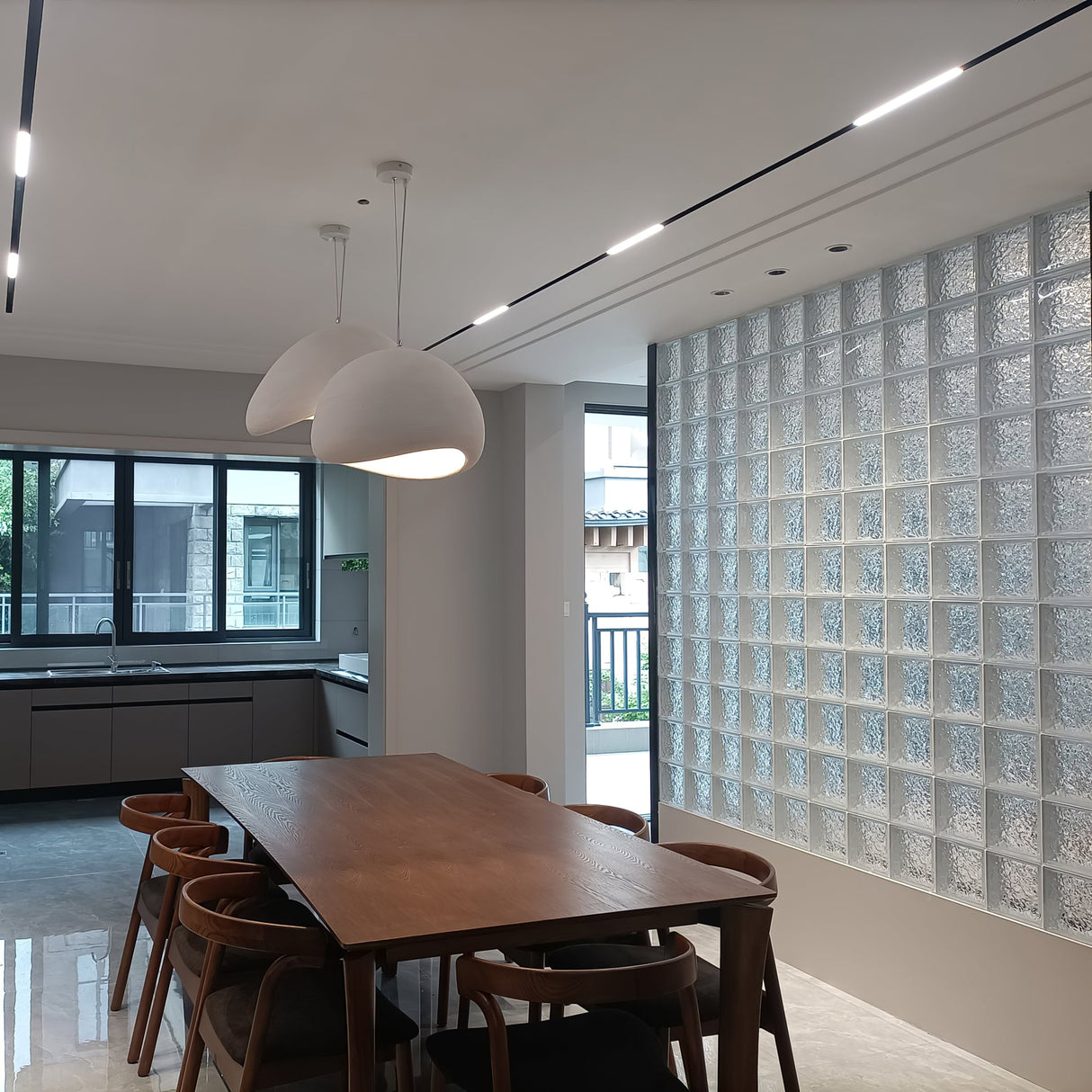 Khmara Smooth Pendant Lamp B