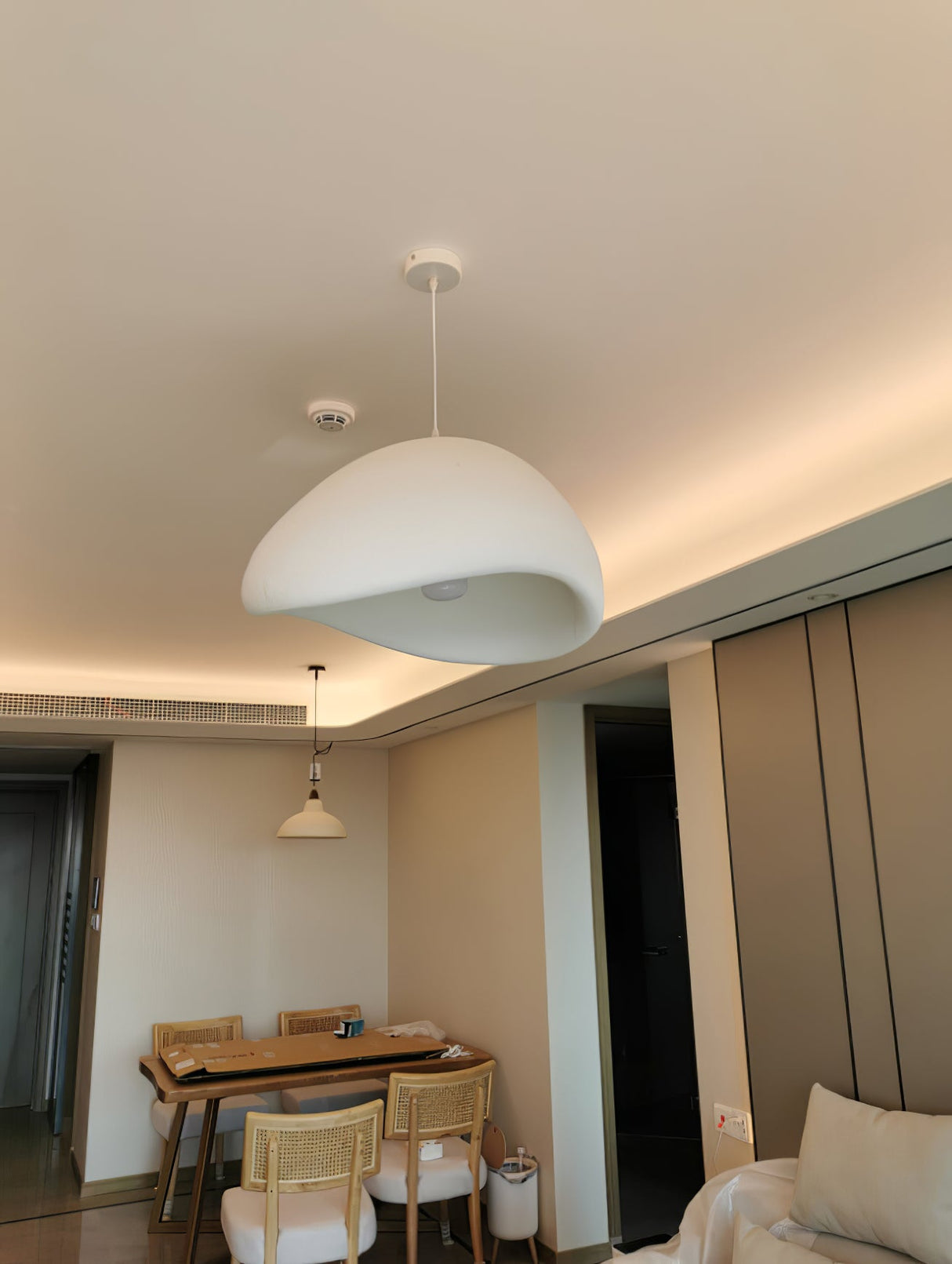Khmara Smooth Pendant Lamp B