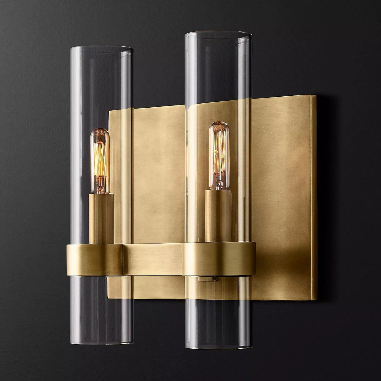 La Villa Wall Lamp