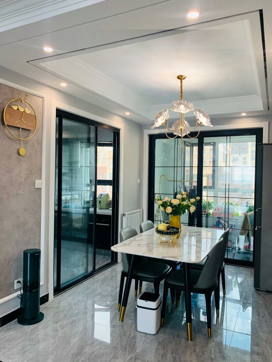 Lotus Leaf Glass Chandelier