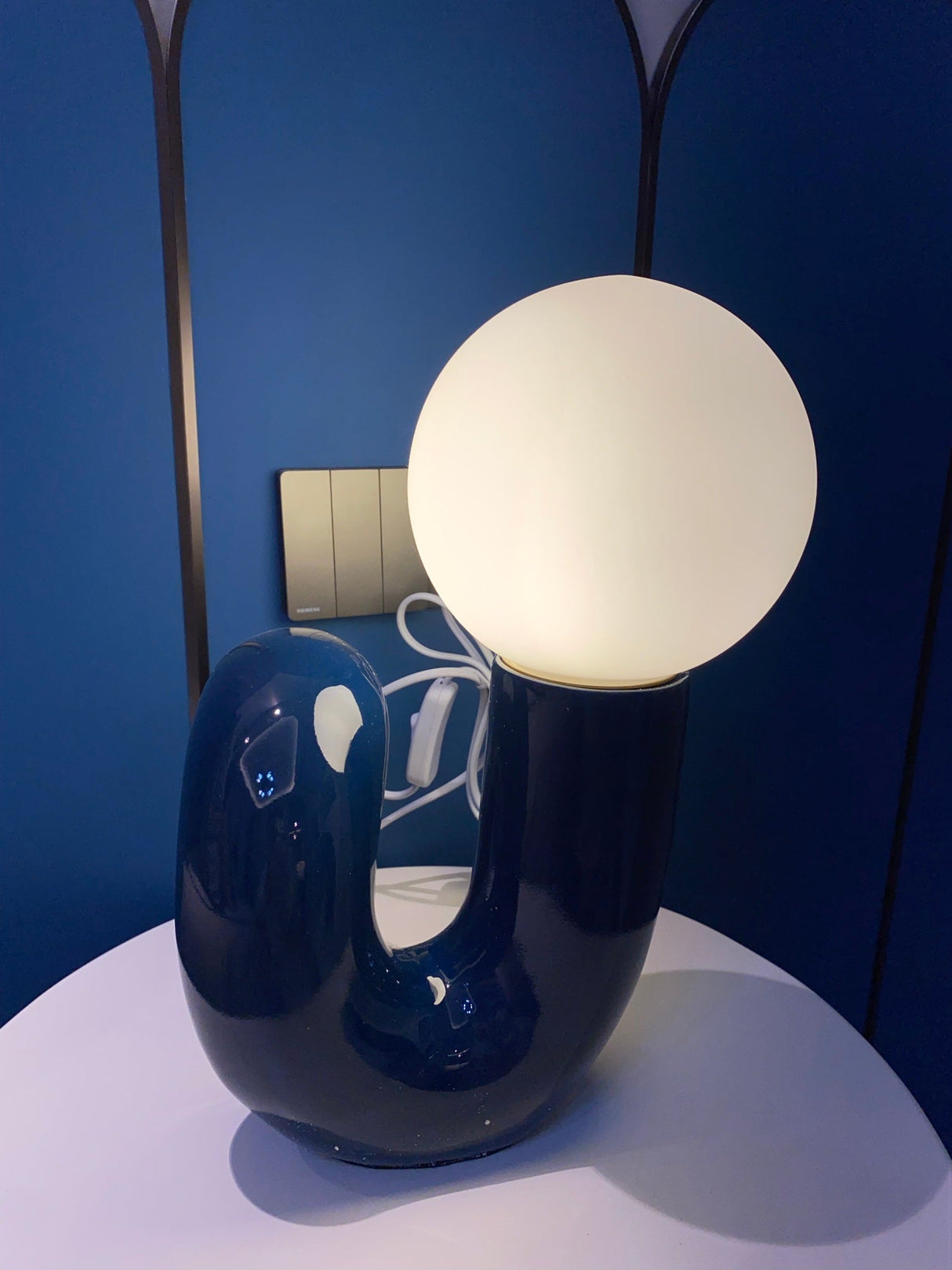 Neotenic Table Lamp