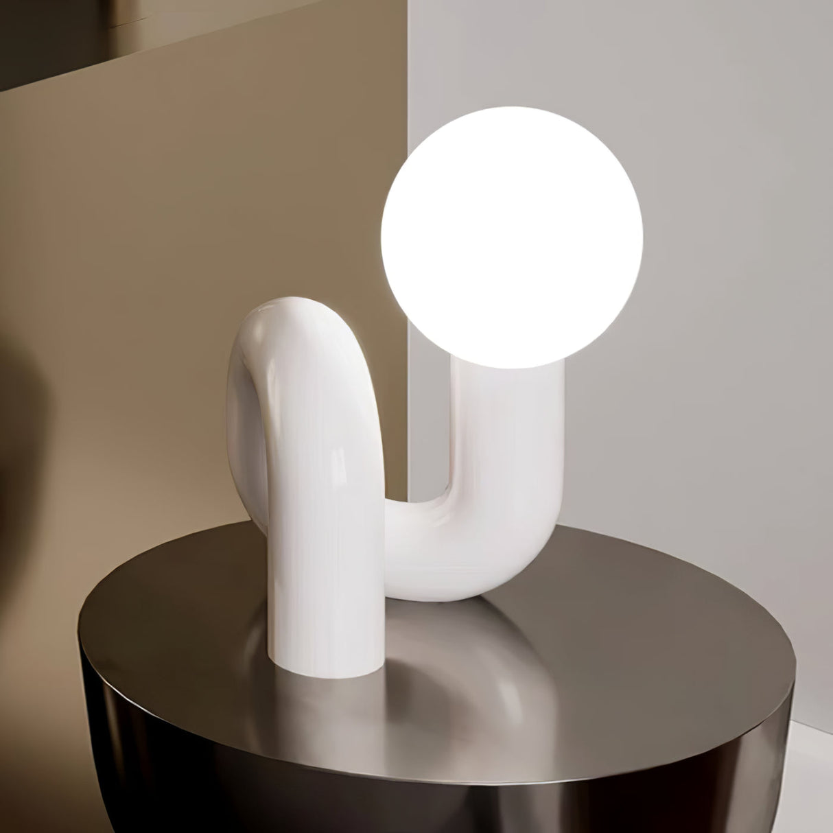 Neotenic Table Lamp