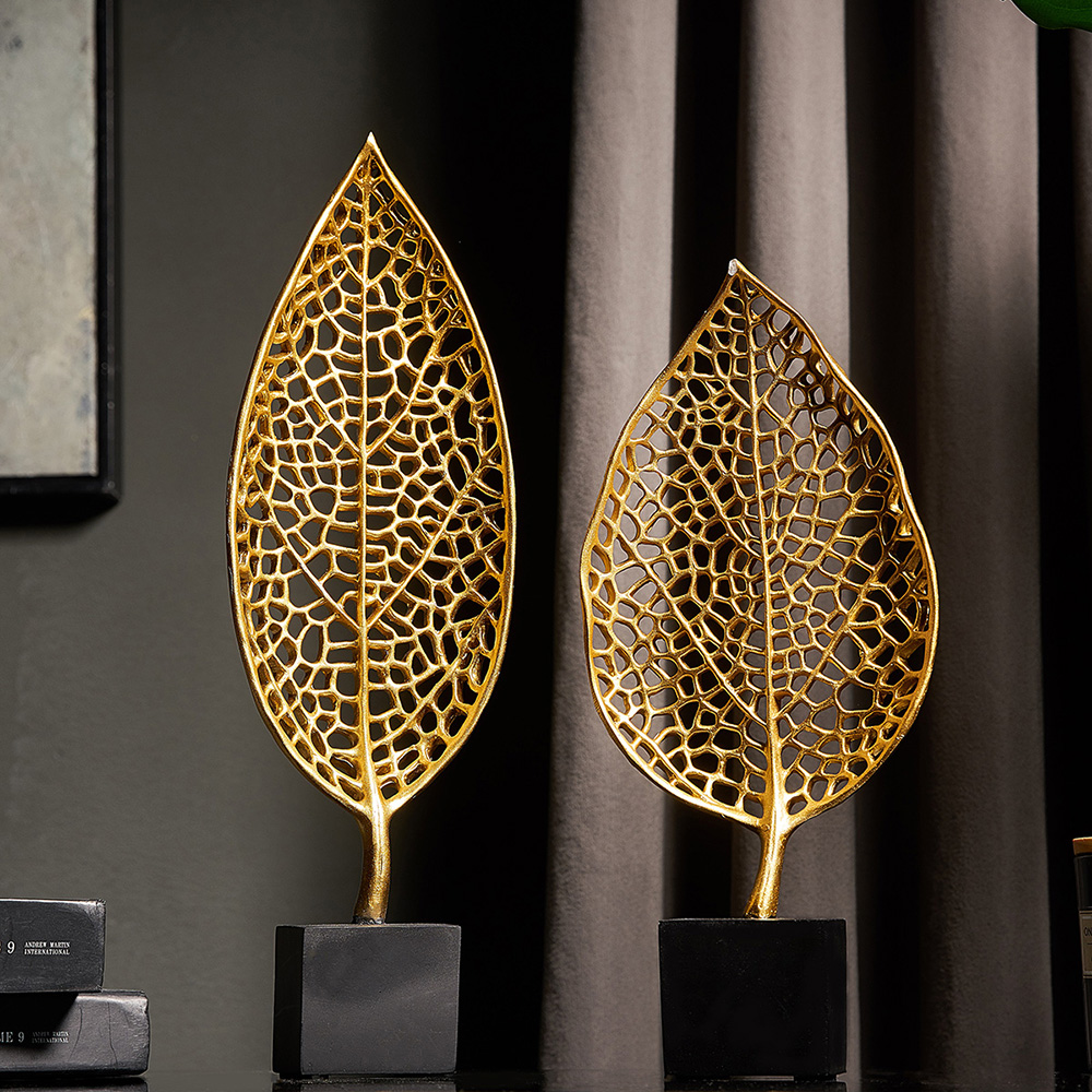 Mknono Gold Leaf Model Sculpture