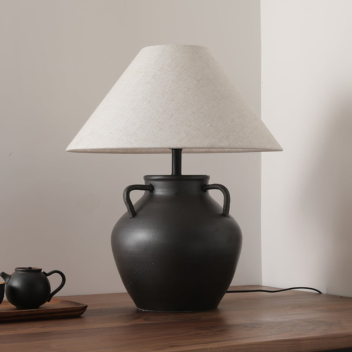 Old Wine Pot Table Lamp