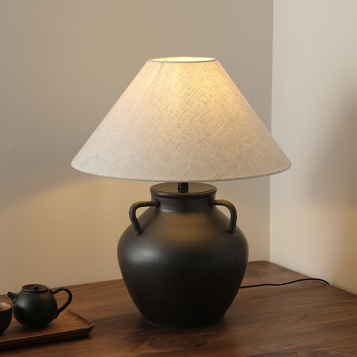 Old Wine Pot Table Lamp