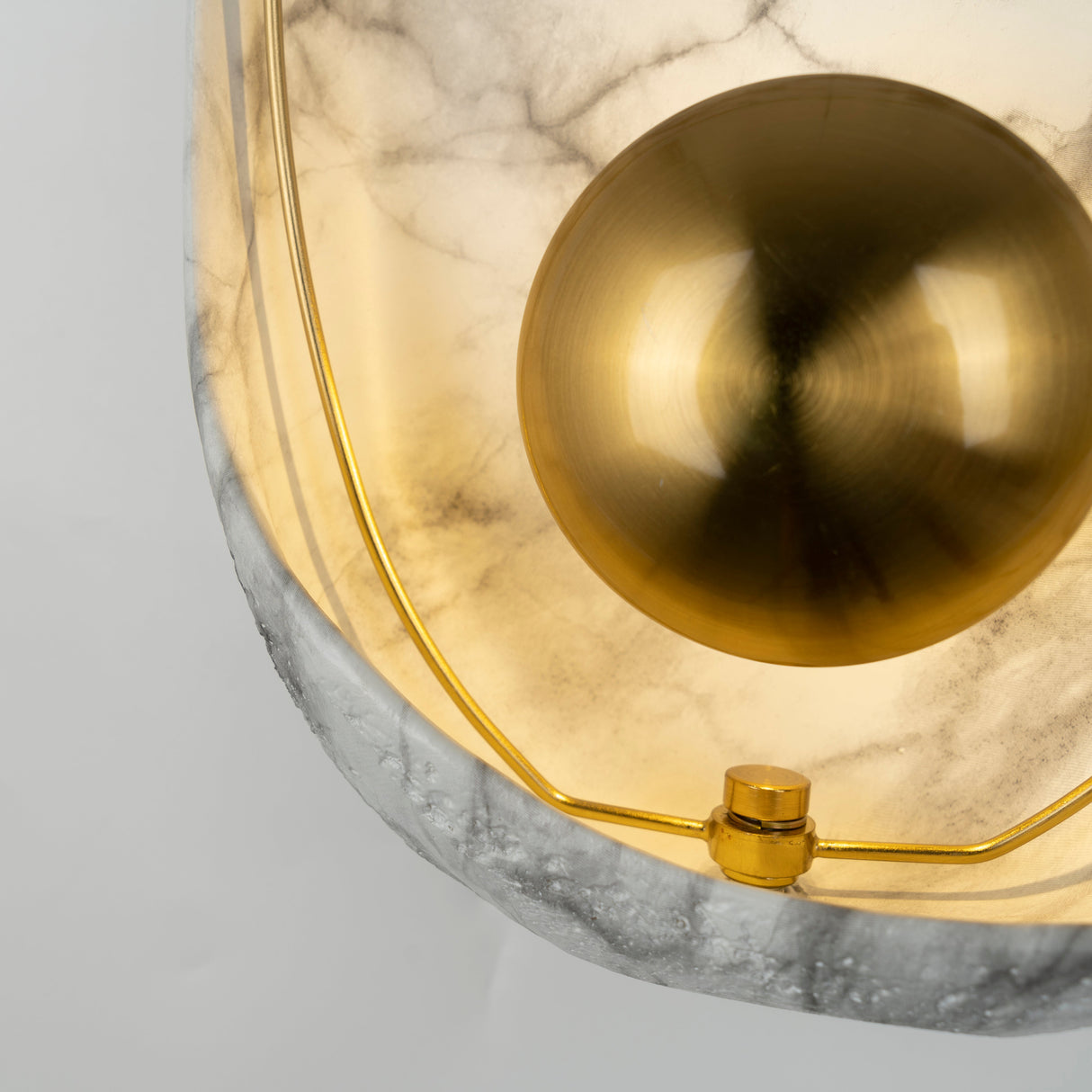 Pearl Wall Lamp