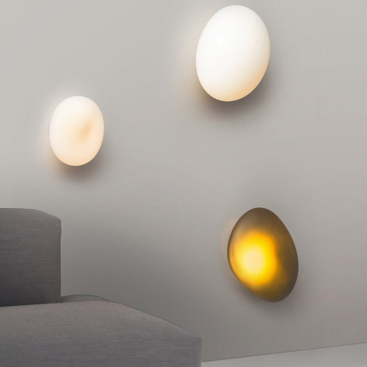 Pebble Wall Lamp