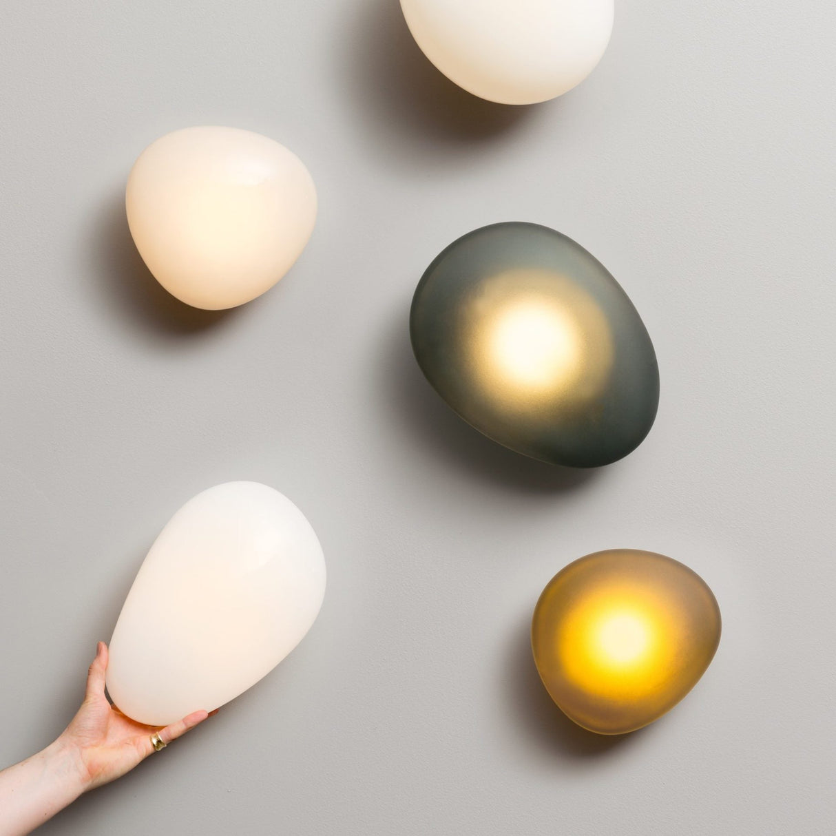 Pebble Wall Lamp