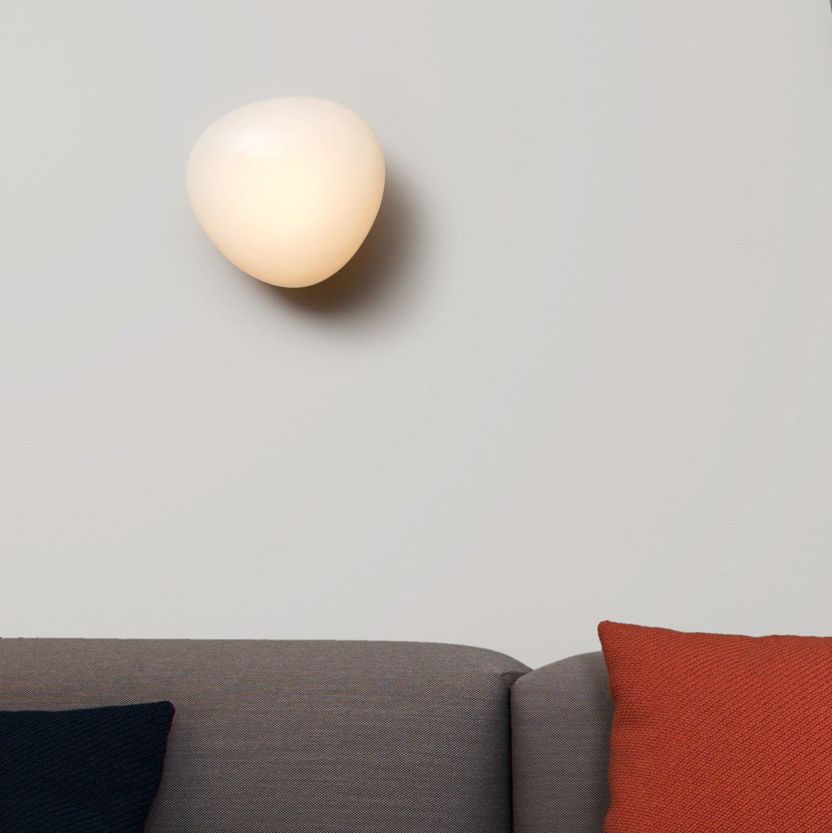 Pebble Wall Lamp