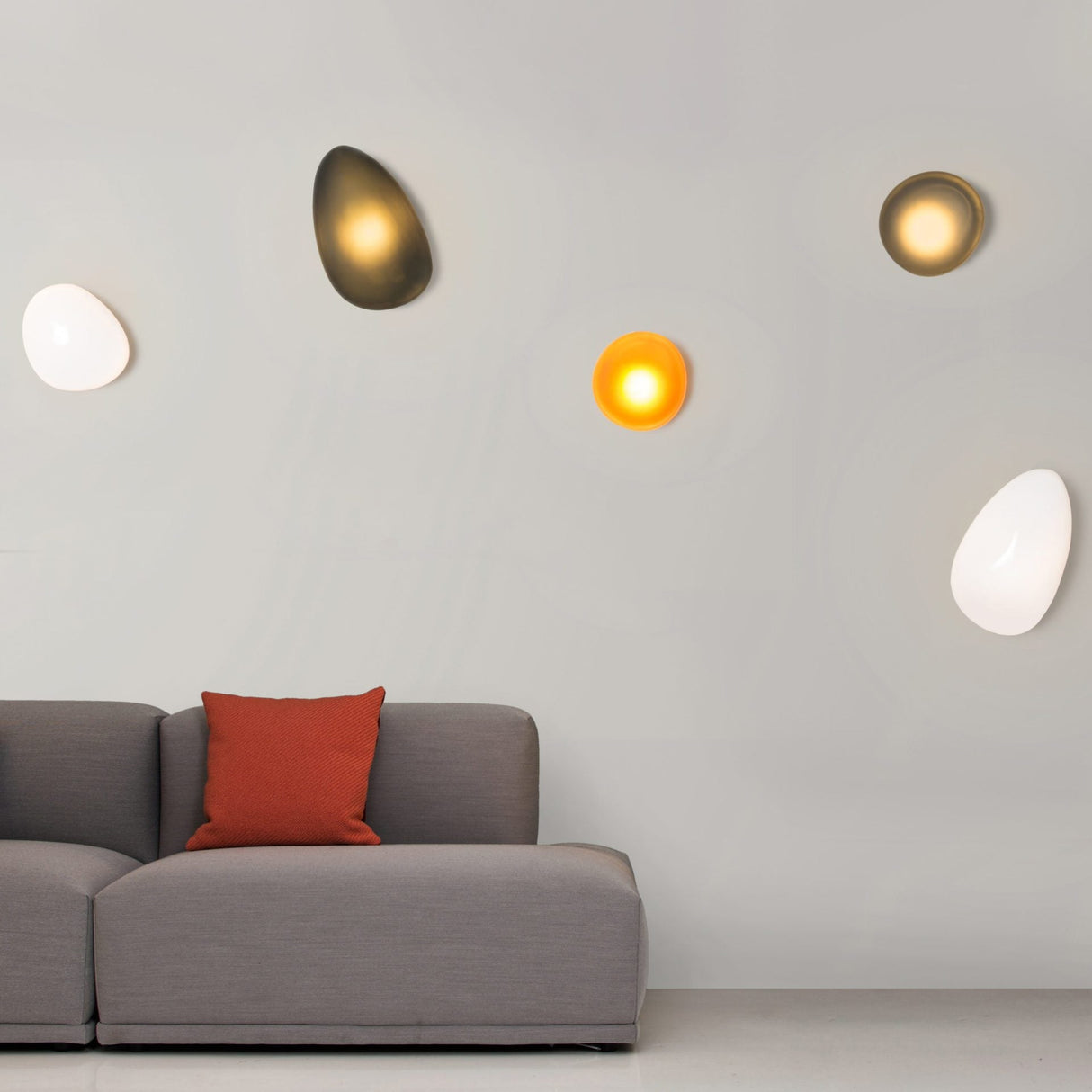Pebble Wall Lamp