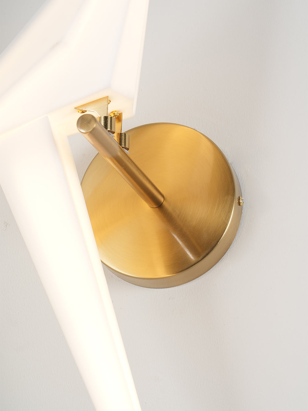 Perching Bird Wall Lamp