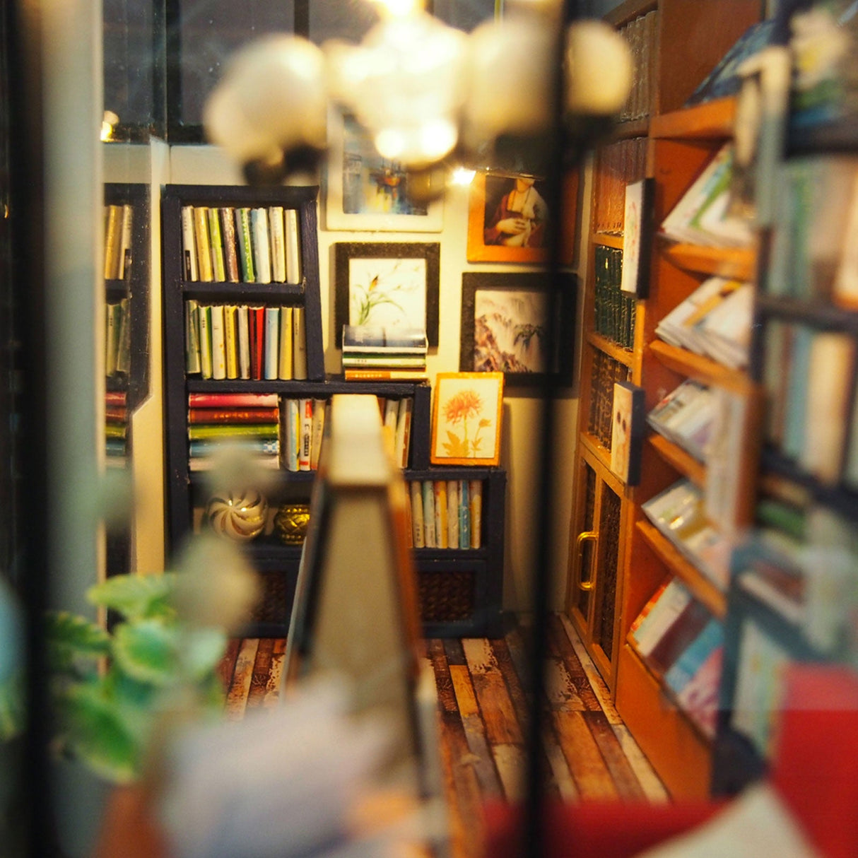 Miniature Dollhouse Kit, Book Store