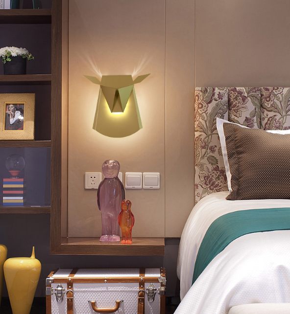 Antlers Decorative Wall Sconce