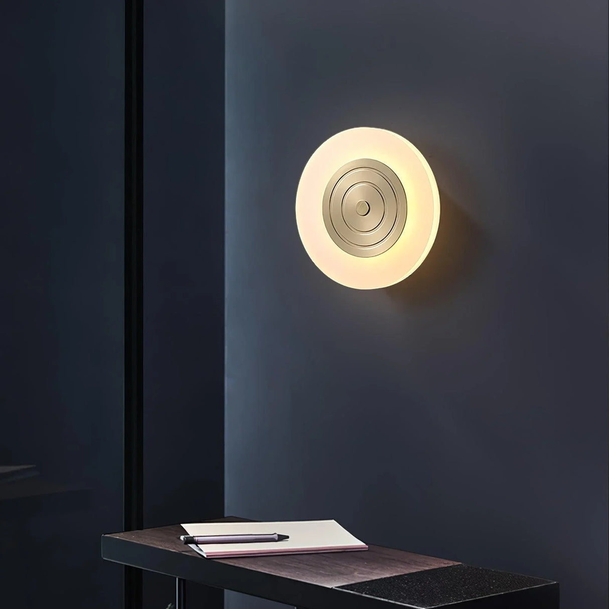 Disc Wall Lamp