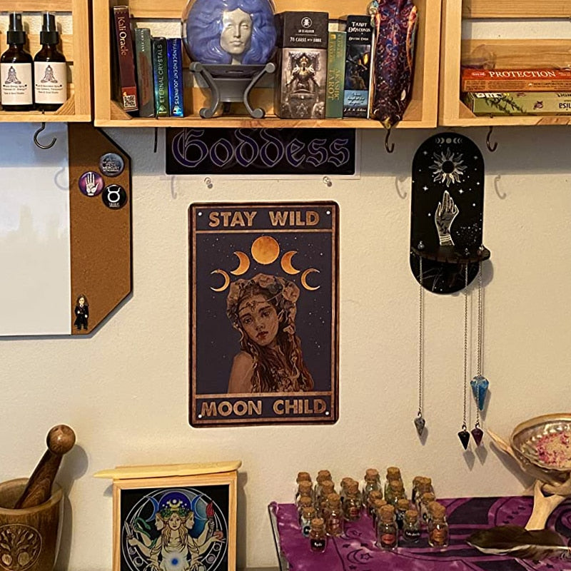 Witch Black Hanging Shelf