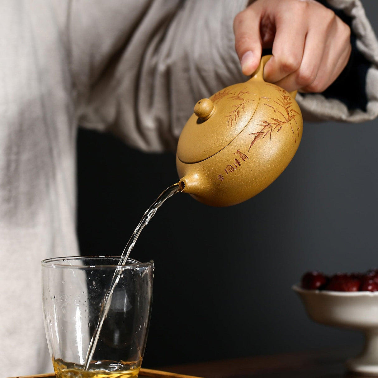 Bamboo Leaf Yixing Zisha Teapot Set