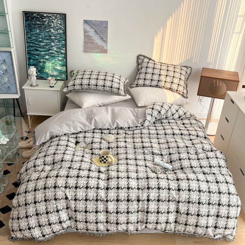 Grid Striped Tassels Bedding Set