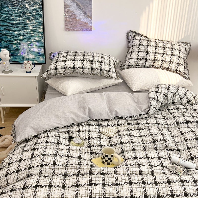 Grid Striped Tassels Bedding Set
