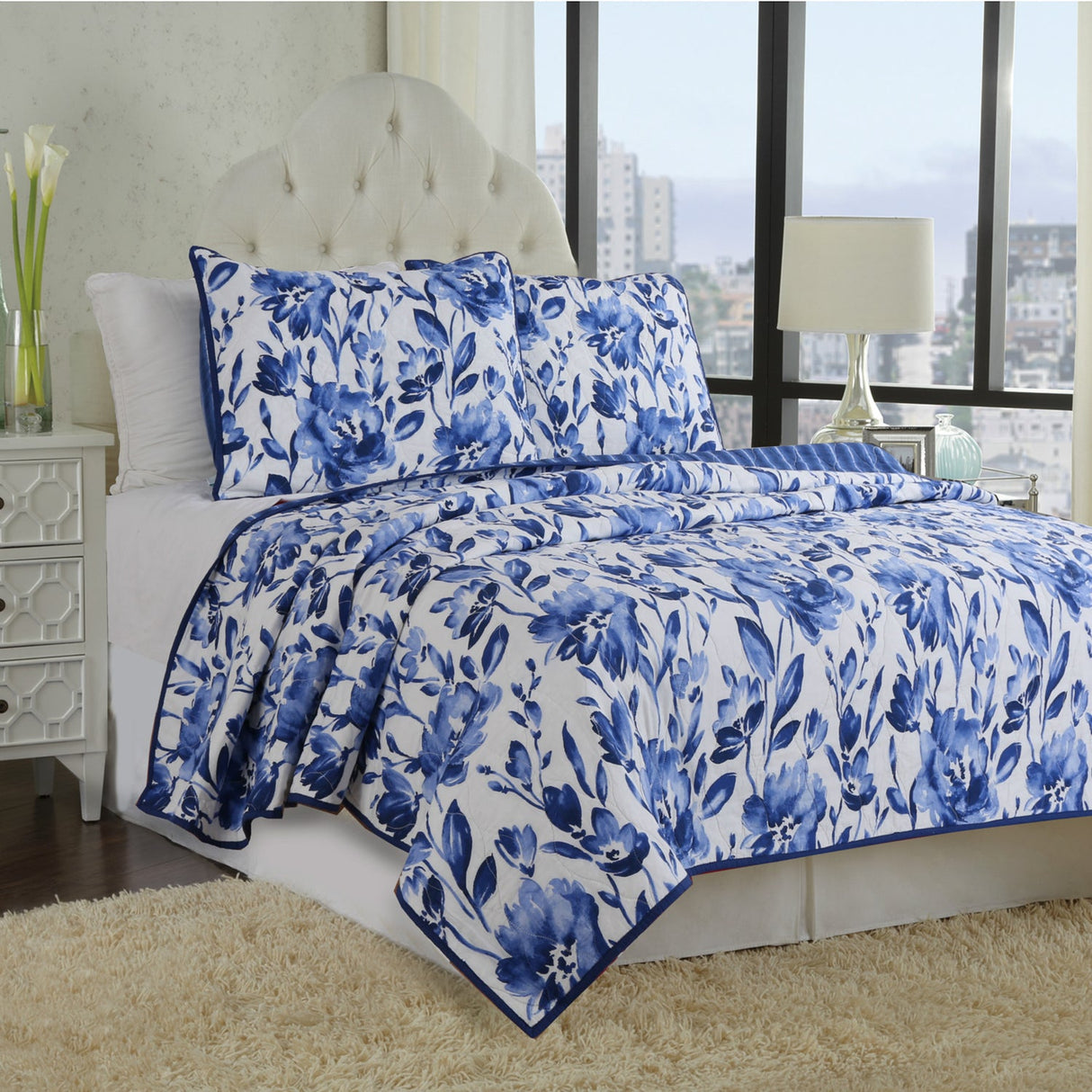 Chinoiserie Blue-and -White Bedding Set