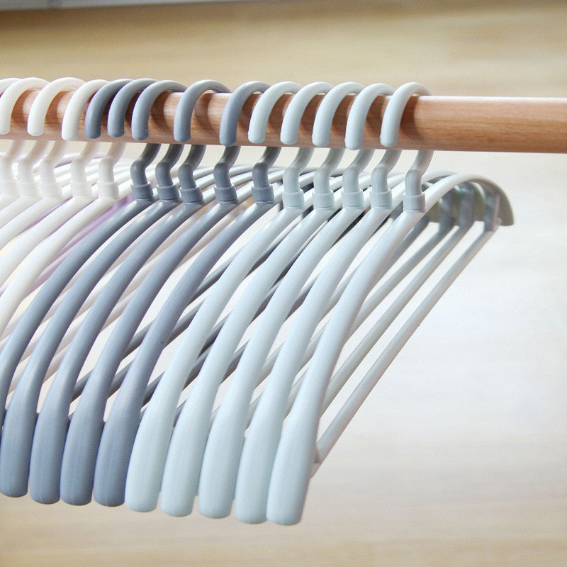 Preppy Semi-circular Hanger