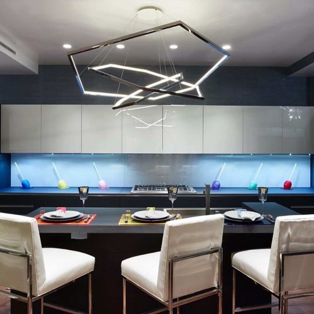 Silver Vesanto Chandelier