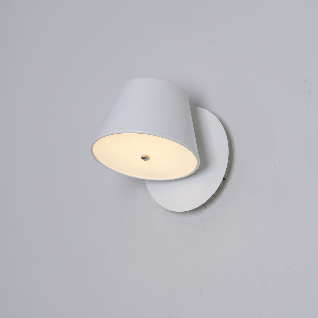 Tam Tam Wall Lamp