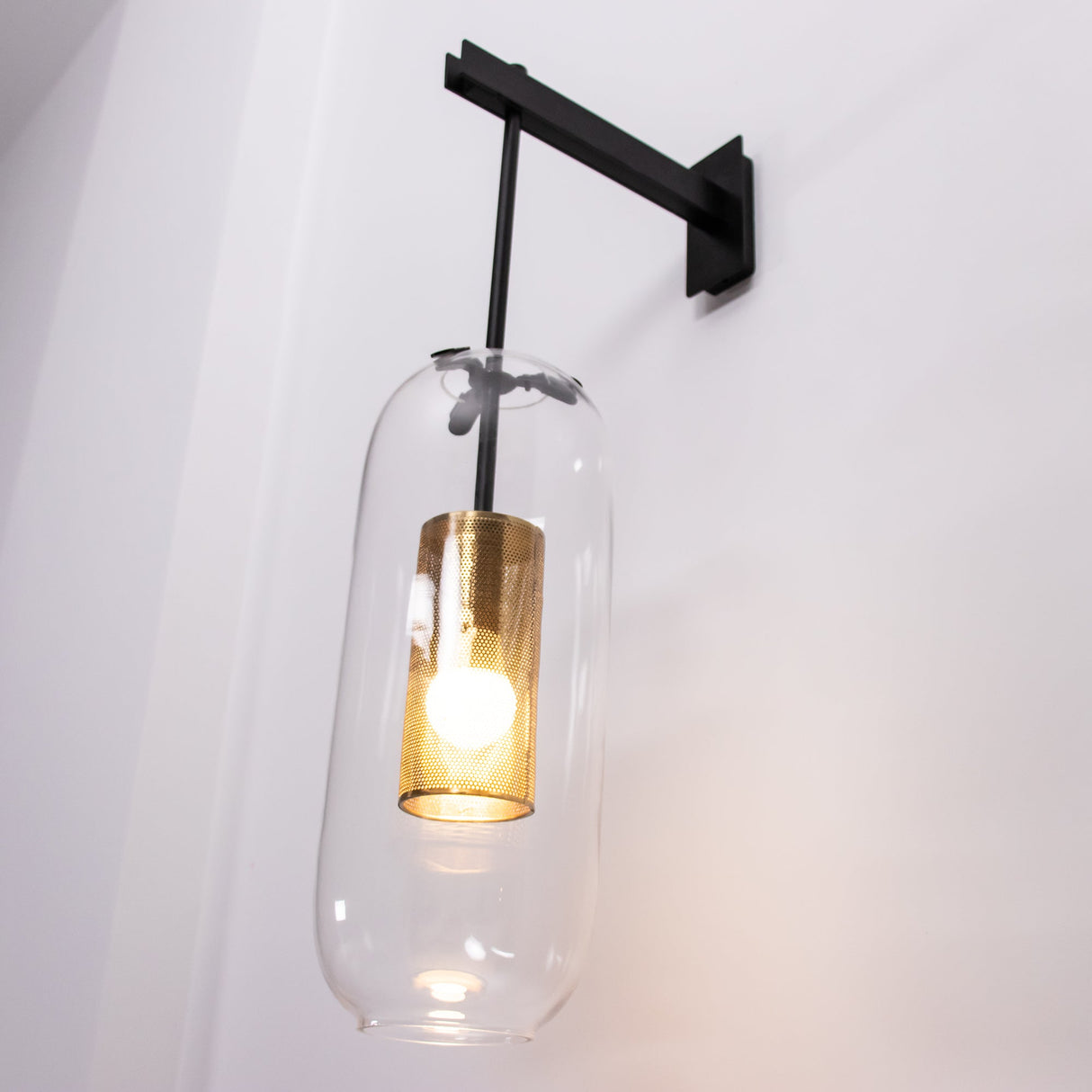 Vadim Brass Wall Lamp