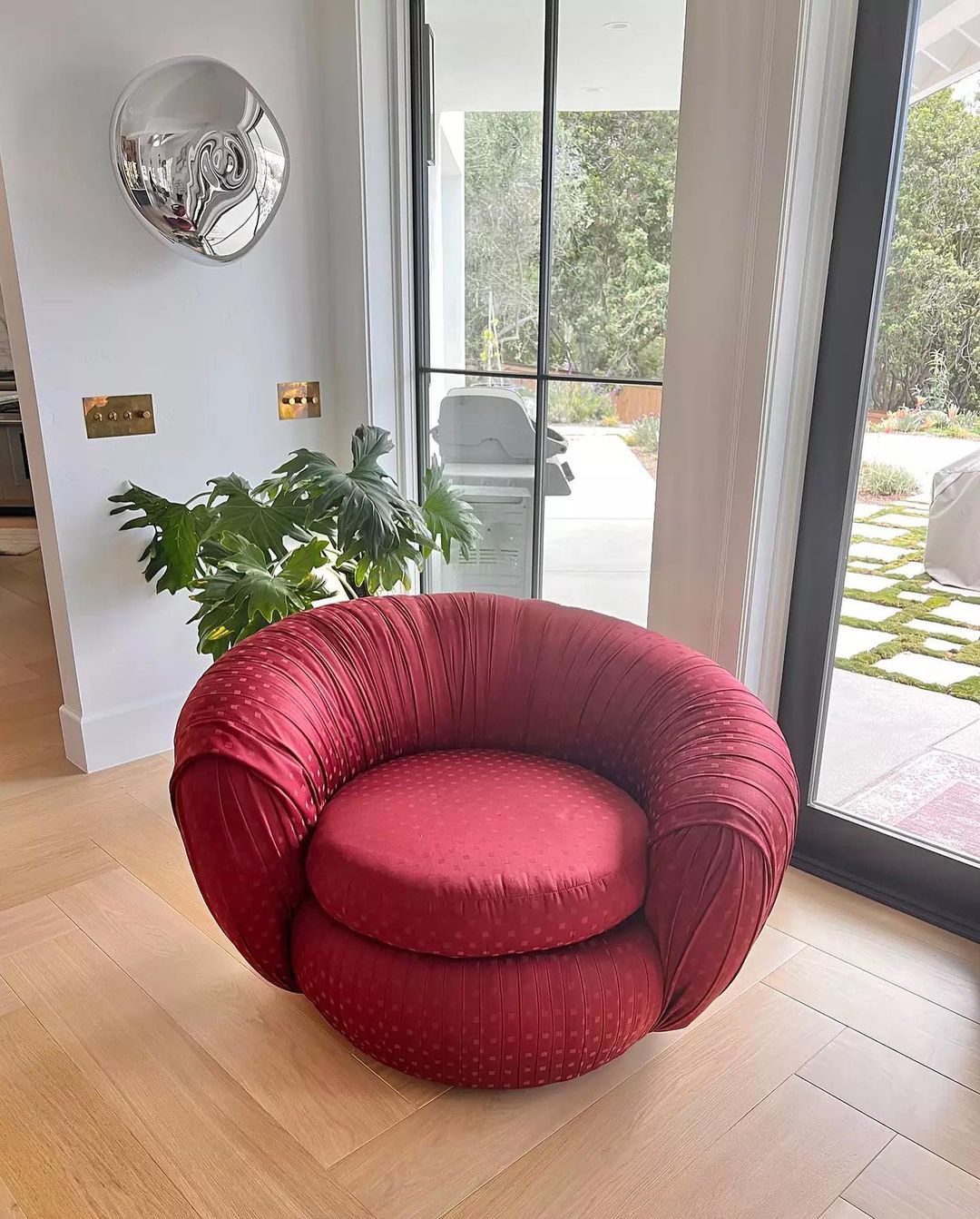 Void Surface Wall Lamp