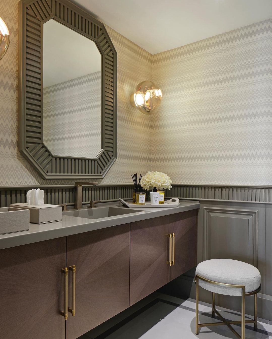 Void Surface Wall Lamp