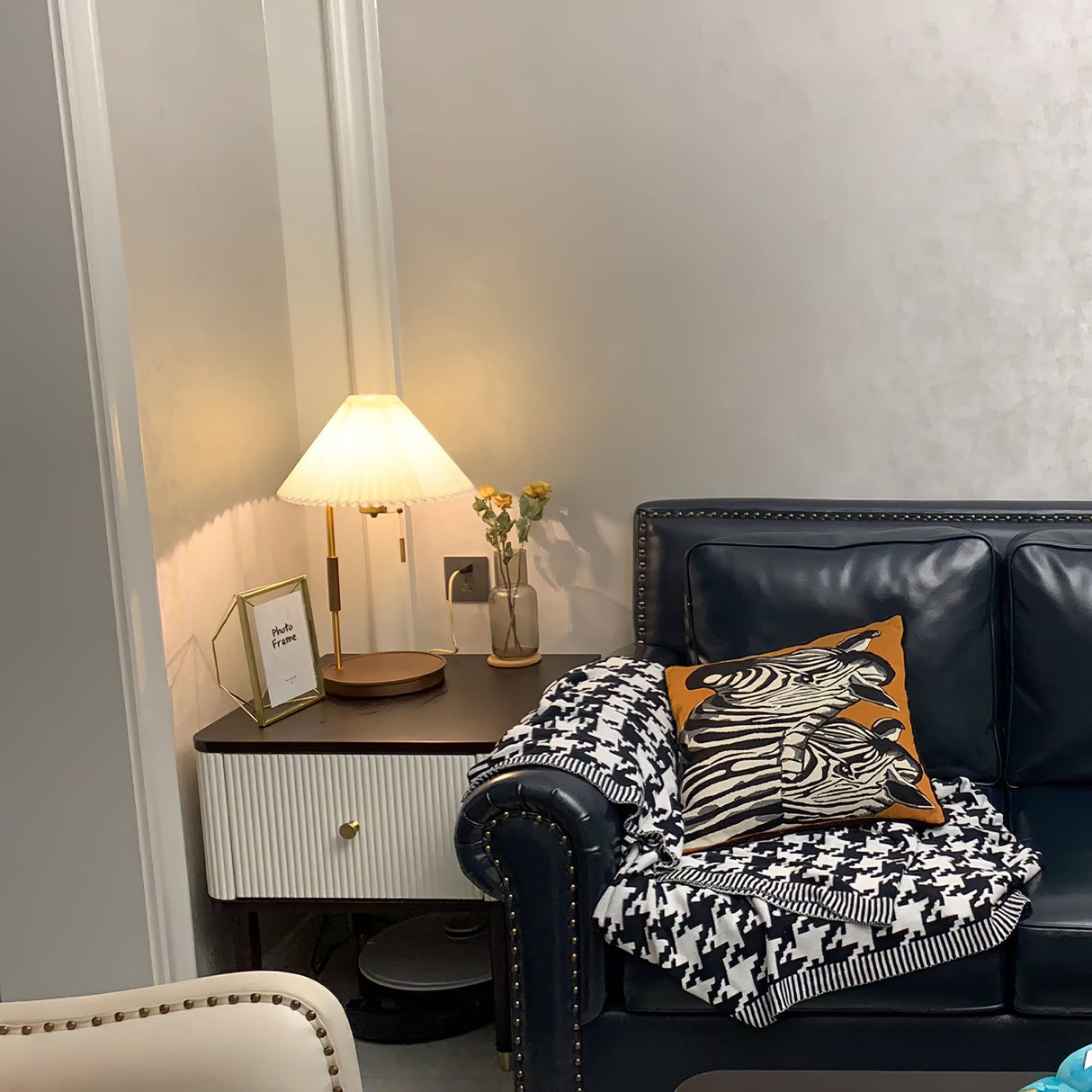 Wooden Retro Table Lamp