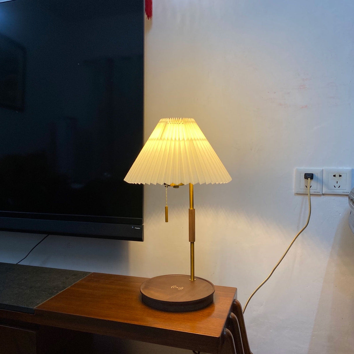 Wooden Retro Table Lamp