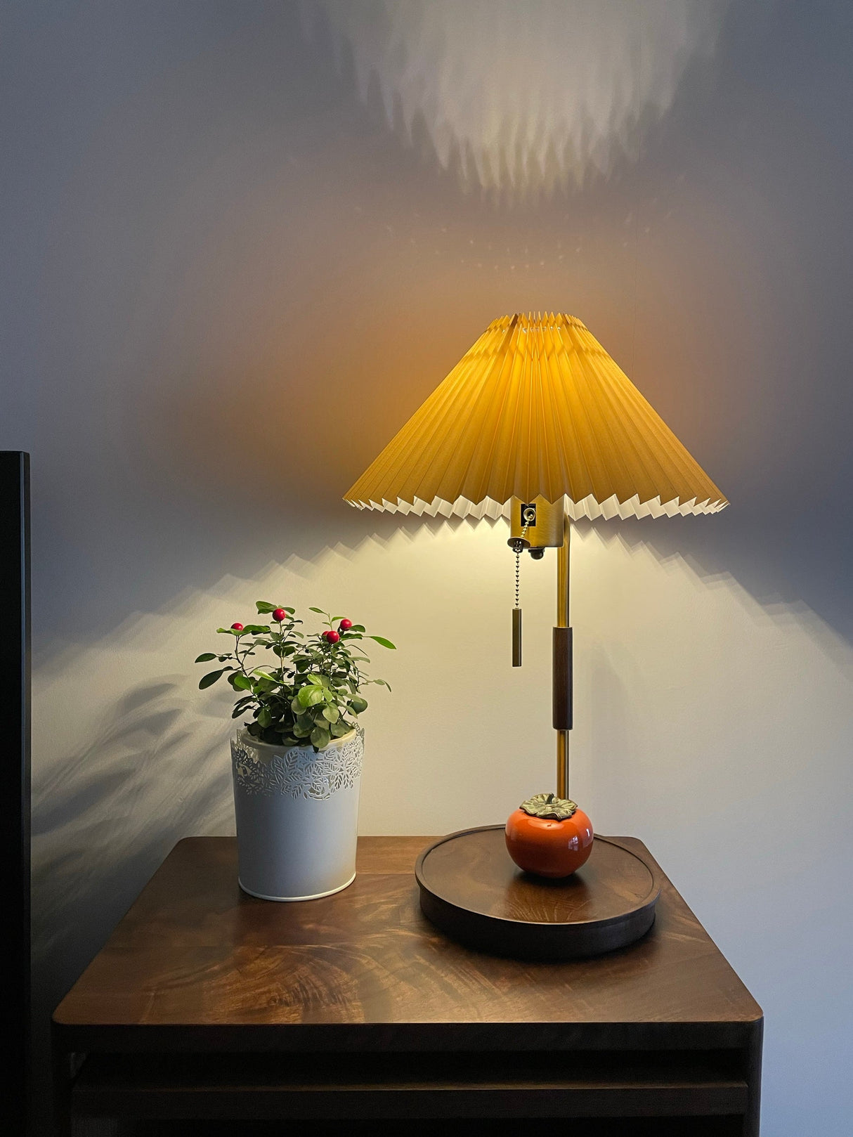 Wooden Retro Table Lamp
