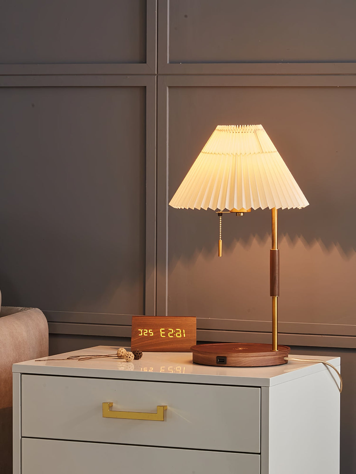 Wooden Retro Table Lamp