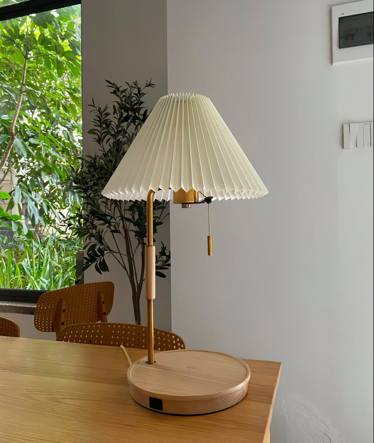 Wooden Retro Table Lamp