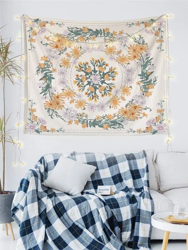 Wreath Print Tapestry