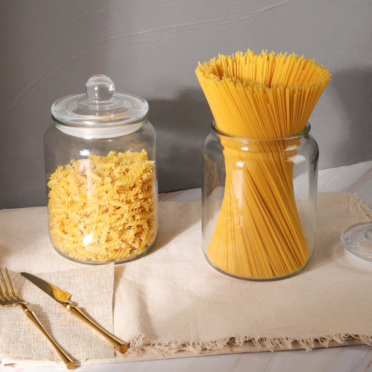 Large Biscotti with Lids