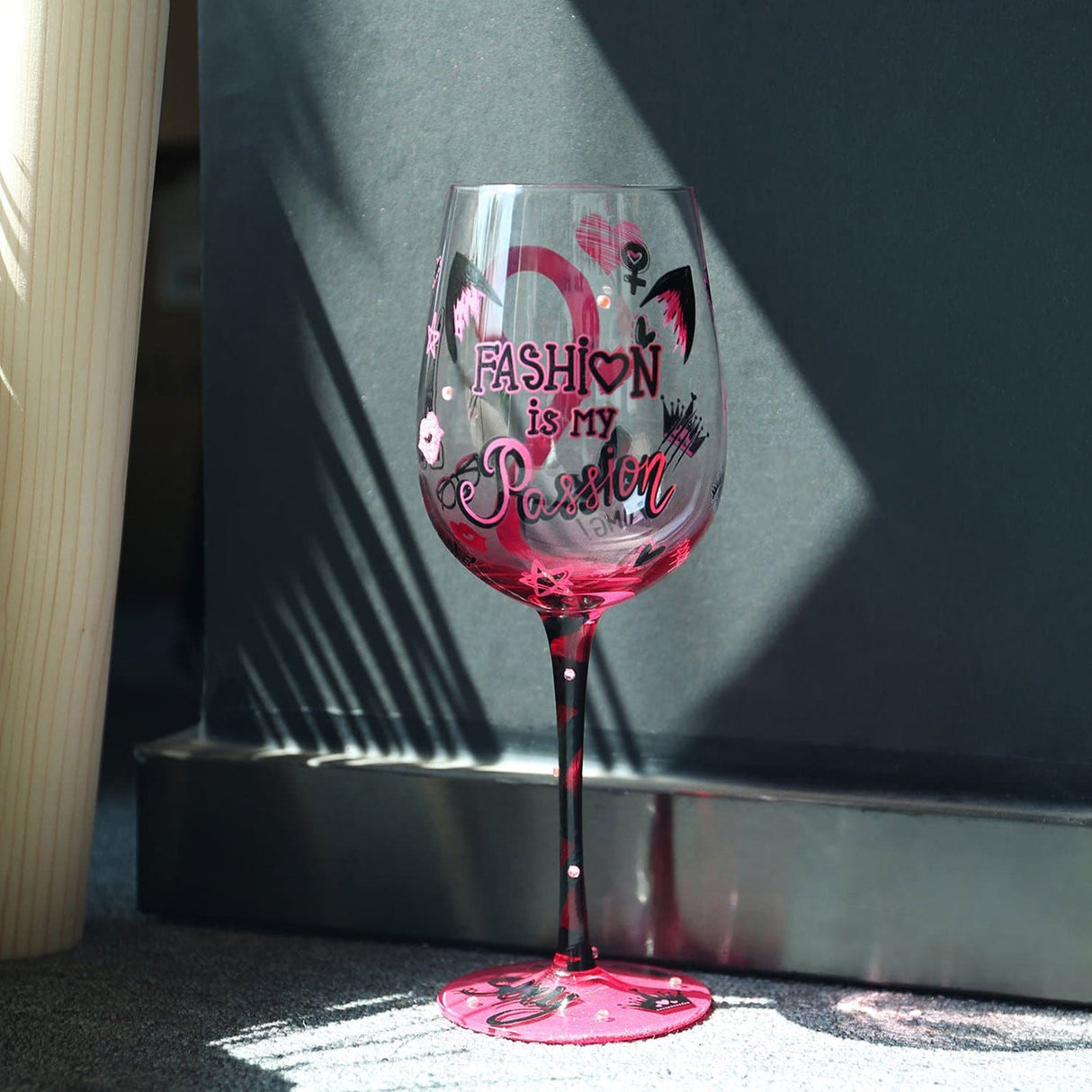 Hand-painted Cat Tail Wine Glass