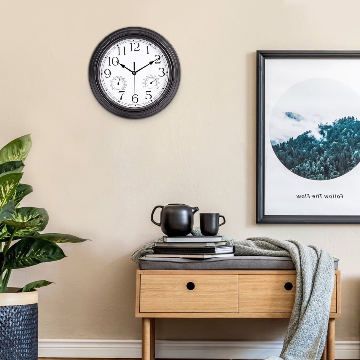 Retro Non-Ticking Wall Clock