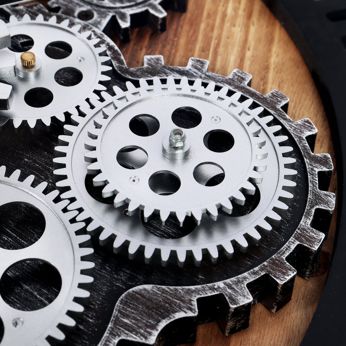 Moving Gear Wall Clock
