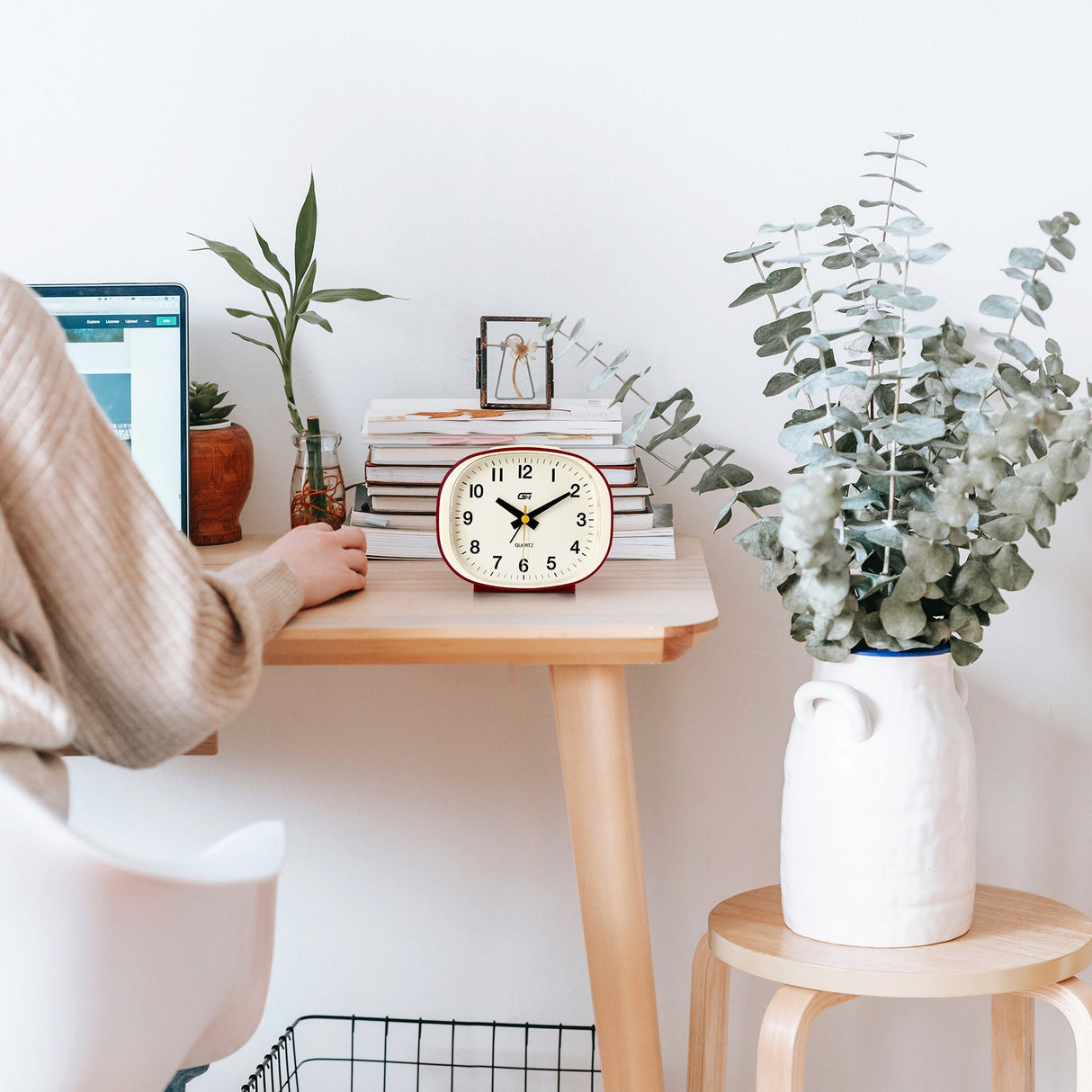 Modern Silent Alarm Clock