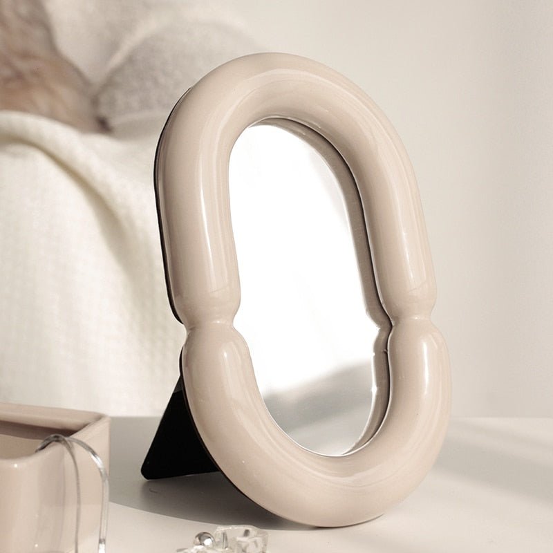 Aesthetic Oval Decorative Mirror