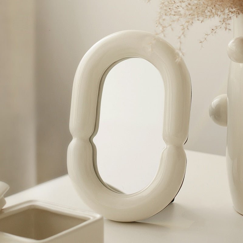 Aesthetic Oval Decorative Mirror